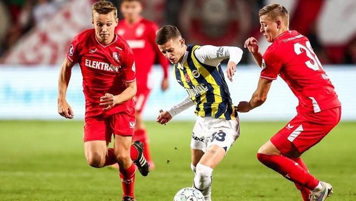 İZLEMEYE GELİYORLAR