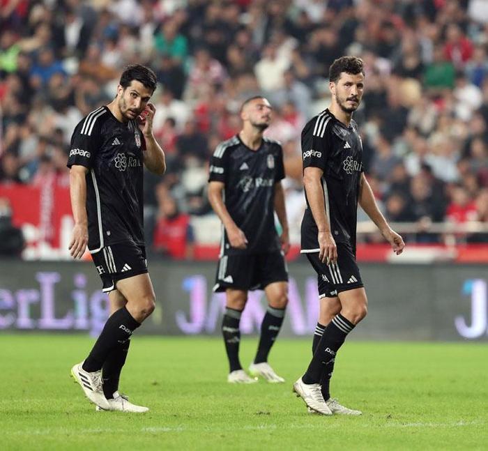 BEŞİKTAŞ ÖNE GEÇTİ, ANTALYA GERİ DÖNDÜ