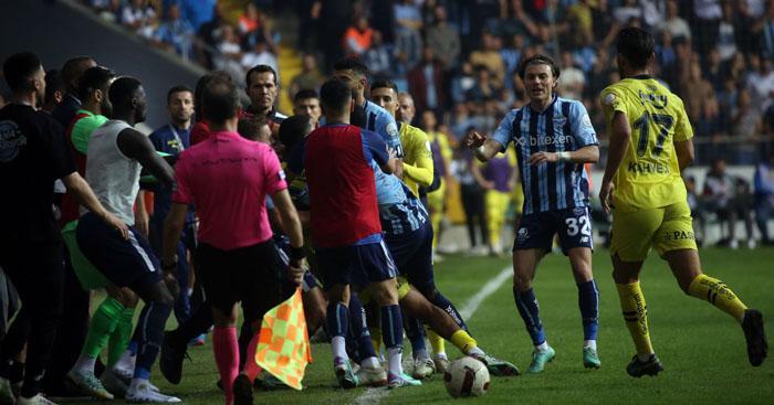 Adana Demirspor-Fenerbahçe maçında ortalık gerildi Birbirlerine girdiler...