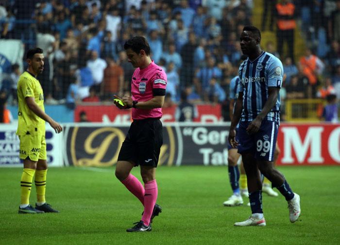 Adana Demirspor-Fenerbahçe maçında ortalık gerildi Birbirlerine girdiler...