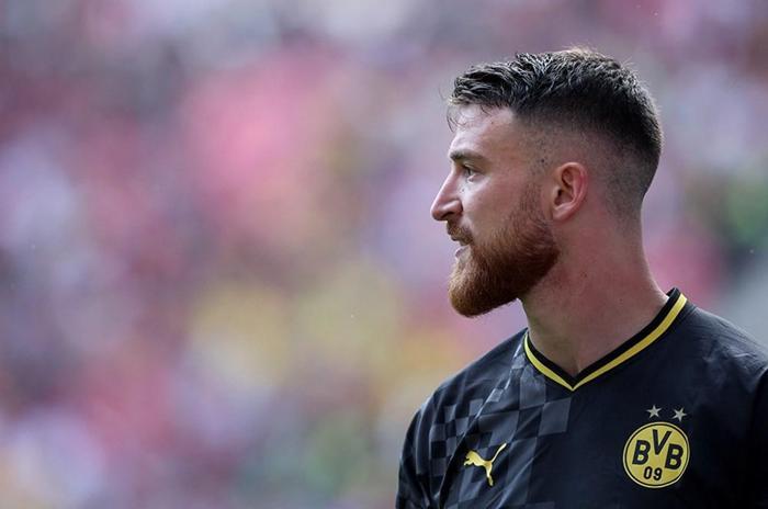 Galatasaray milli yıldızın peşinde 10 milyon Euro...
