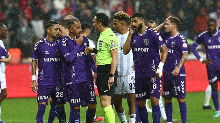 SAMSUNSPOR-BEŞİKTAŞ MAÇINDA KARARLAR DOĞRU- DENİZ ÇOBAN