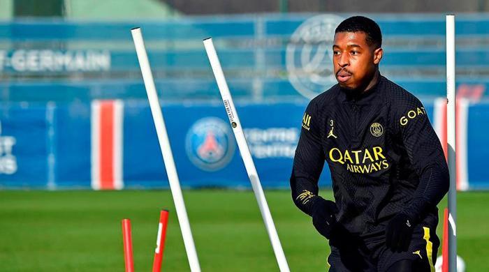 Beşiktaşta Başkan Hasan Arattan PSG çıkarması 3 yıldız hedefte...