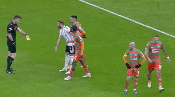 Trioda Beşiktaş - Alanyaspor maçının tartışmalı pozisyonları değerlendirildi: İlk golden önce faul var mı