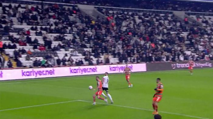 Trioda Beşiktaş - Alanyaspor maçının tartışmalı pozisyonları değerlendirildi: İlk golden önce faul var mı