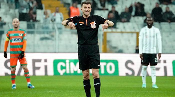 Trioda Beşiktaş - Alanyaspor maçının tartışmalı pozisyonları değerlendirildi: İlk golden önce faul var mı