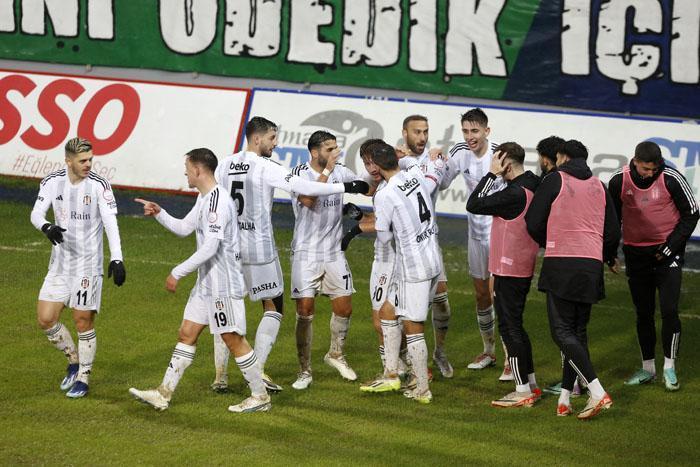 Çaykur Rizespor - Beşiktaş maçına damga vuran anlar Semih Kılıçsoy fırtınası...