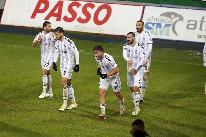 Çaykur Rizespor - Beşiktaş maçına damga vuran anlar Semih Kılıçsoy fırtınası...