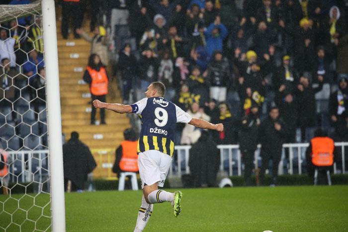 Fenerbahçe - Konyaspor maçından ekrana yansımayan görüntüler