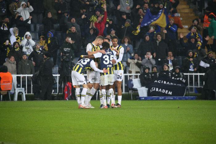 Fenerbahçe - Konyaspor maçından ekrana yansımayan görüntüler