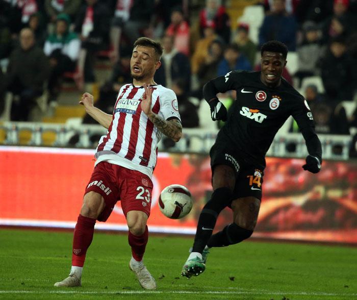 Sivasspor - Galatasaray maçına damga vuran anlar