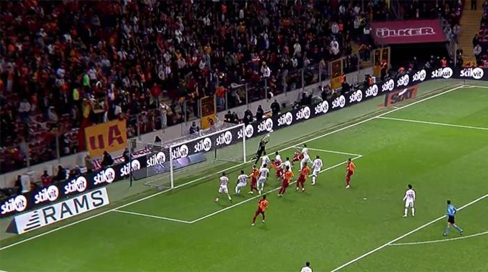 Trioda Galatasaray - Kayserispor maçının tartışmalı pozisyonları değerlendirildi: İptal edilen gol, verilen penaltılar...