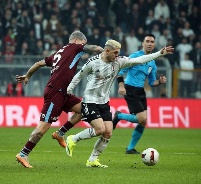 Beşiktaş - Trabzonspor derbisine damga vuran görüntüler