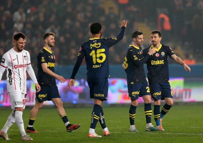 Gaziantep FK - Fenerbahçe maçına damga vuran görüntüler