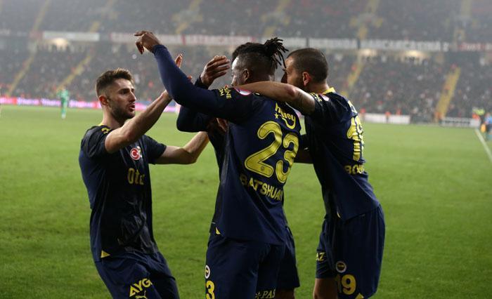 Gaziantep FK - Fenerbahçe maçına damga vuran görüntüler