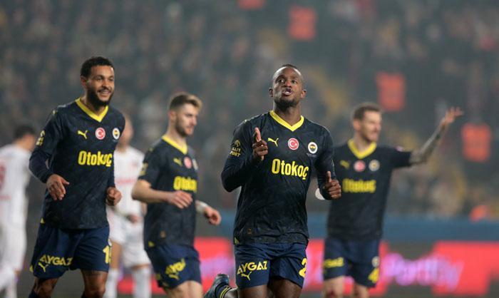 Gaziantep FK - Fenerbahçe maçına damga vuran görüntüler