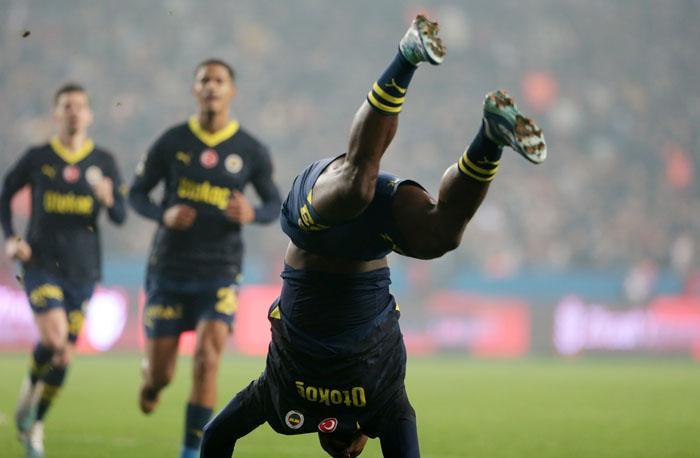 Gaziantep FK - Fenerbahçe maçına damga vuran görüntüler