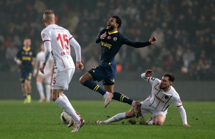 Gaziantep FK - Fenerbahçe maçına damga vuran görüntüler