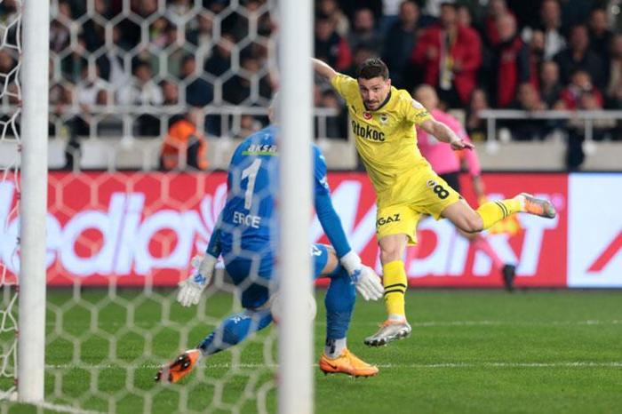 FENERBAHÇE NASIL İSTEDİYSE.. - UMUT EKEN