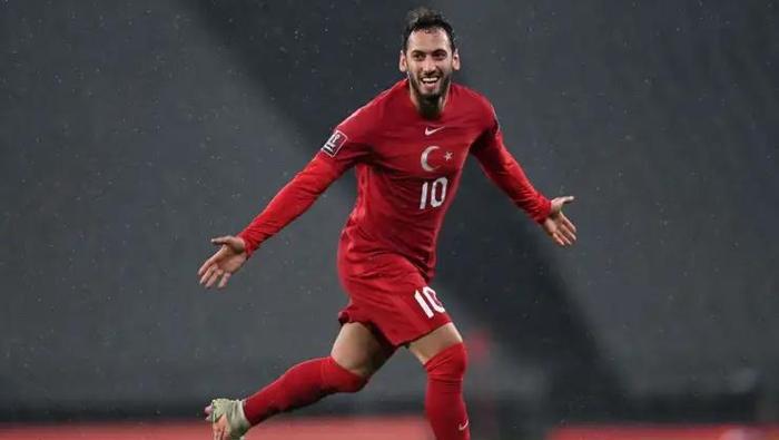 HAKAN ÇALHANOĞLU