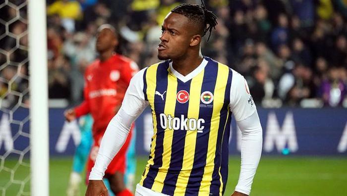 Fenerbahçede yönetim harekete geçti: Michy Batshuayi için karar verildi