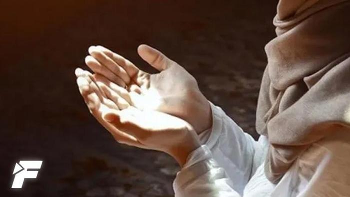 Mülk Suresi Oku Türkçe & Arapça Okunuşu Dinle - Mülk Suresi Diyanet Meali ve Anlamı, Yazılışı ve Fazileti