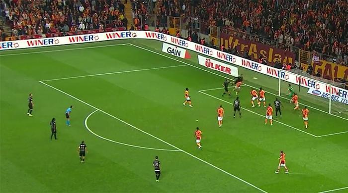 Trioda Galatasaray - Pendikspor maçının tartışmalı pozisyonları değerlendirildi: Penaltı beklenen anlar, faul şüphesi olan gol, tekrar edilen penaltı vuruşu...