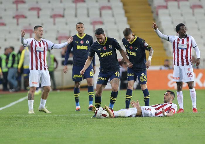 ÇOK SİNİRLİYİM
