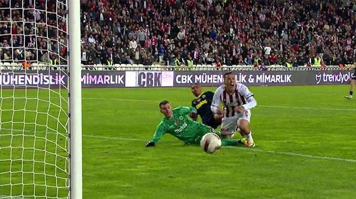 SİVASLI OYUNCULARDAN İTİRAZ