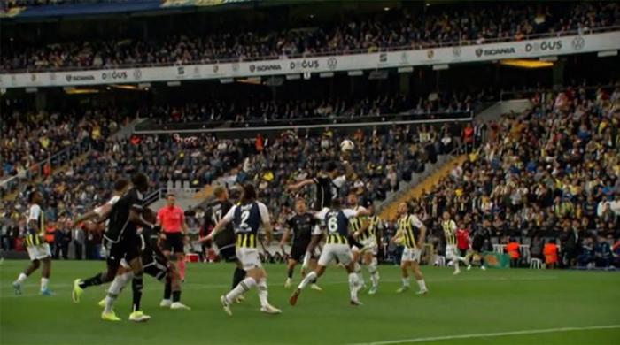 Trioda Fenerbahçe - Beşiktaş derbisinin tartışmalı pozisyonları değerlendirildi: Kırmızı kart kararı, penaltı beklentisi, ikinci sarı ihtimali...