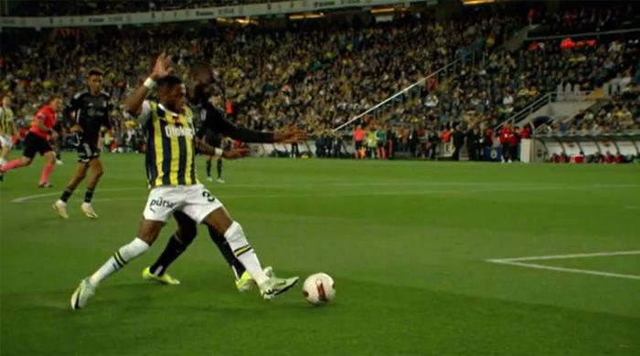 Trioda Fenerbahçe - Beşiktaş derbisinin tartışmalı pozisyonları değerlendirildi: Kırmızı kart kararı, penaltı beklentisi, ikinci sarı ihtimali...