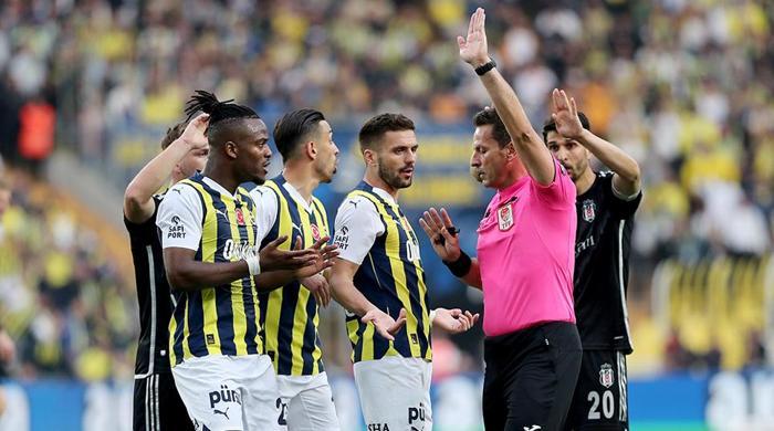 Trioda Fenerbahçe - Beşiktaş derbisinin tartışmalı pozisyonları değerlendirildi: Kırmızı kart kararı, penaltı beklentisi, ikinci sarı ihtimali...