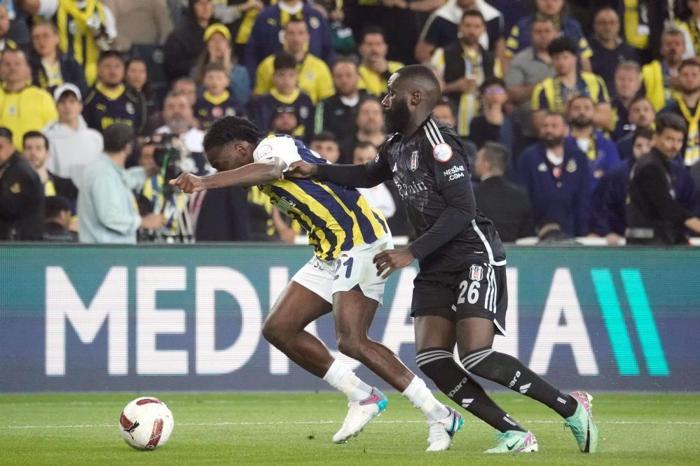 İlker Yağcıoğlundan Fenerbahçe - Beşiktaş yorumu Galatasarayın takılması yakın...
