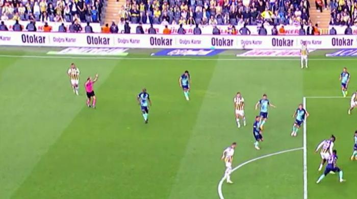Trioda Fenerbahçe - Kayserispor ve Fatih Karagümrük - Galatasaray maçının tartışmalı pozisyonları değerlendirildi