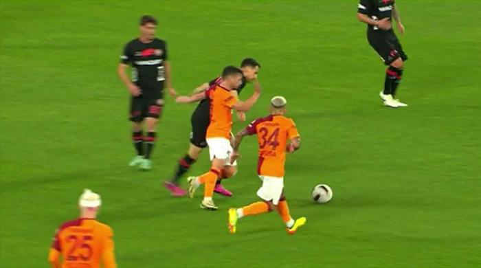 Trioda Fenerbahçe - Kayserispor ve Fatih Karagümrük - Galatasaray maçının tartışmalı pozisyonları değerlendirildi