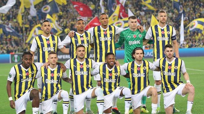 Avrupa devleri Fenerbahçe’nin 4 yıldızı için seçimi bekliyor! Çok sayıda teklif olacak…