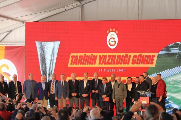 Galatasaraydan birlik beraberlik pozu Efsane başkanlar Kemerburgazda bir arada...