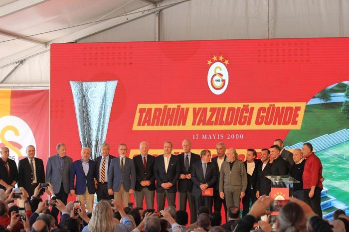 Galatasaraydan birlik beraberlik pozu Efsane başkanlar Kemerburgazda bir arada...