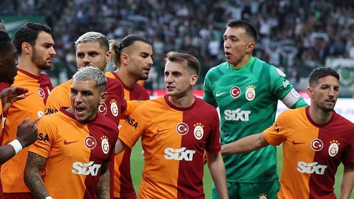 FERNANDO MUSLERA: HERKESE TEBRİKLER