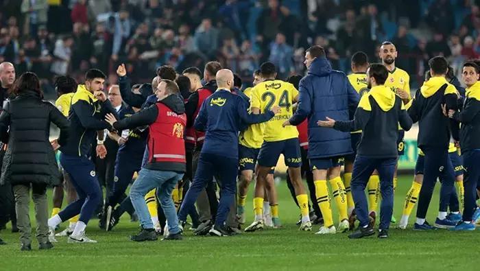 OLAYLI TRABZONSPOR-FENERBAHÇE MAÇI