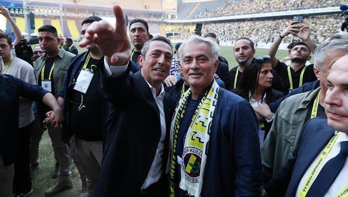 Jose Mourinho için Galatasaraylıları kızdıracak sözler: Ali Sami Yen Stadına bayrak dikerse...