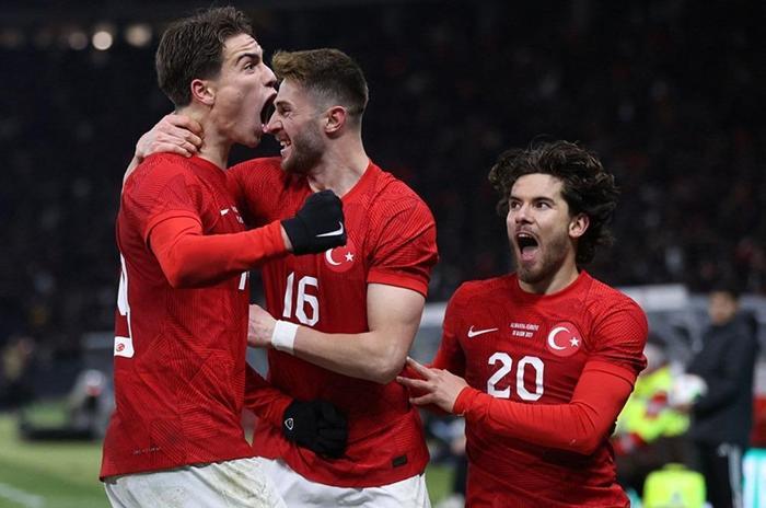 Herkesin gözü Kenan Yıldızın üzerinde olacak Euro 2024e damga vurması beklenen 5 genç isim