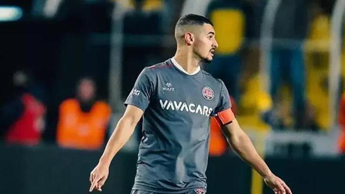 LEVENT MERCAN İMZAYI ATTI