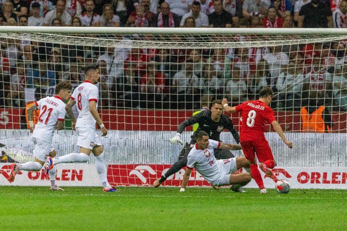 Arda Gülerin kramponundaki detay dikkatli gözlerden kaçmadı Sosyal medyada çok konuşuldu