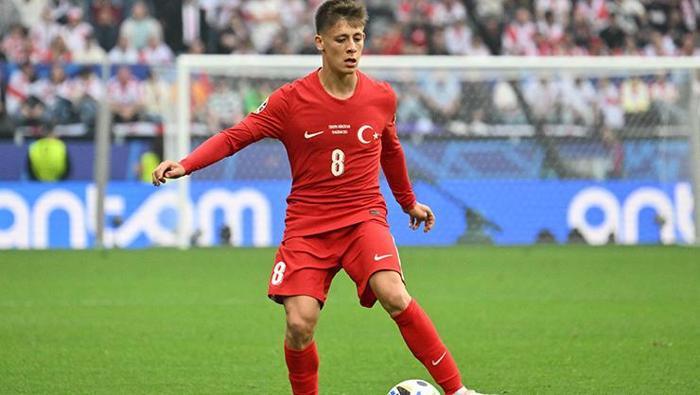 REAL SOCIEDAD EN İSTEKLİ KULÜP