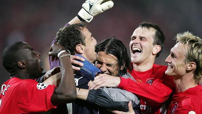 4- Jerzy Dudek: Liverpool - Milan (2005)
