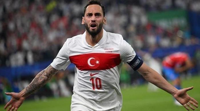ÇALHANOĞLU DÖNÜYOR
