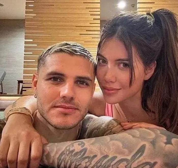 Wanda Nara Mauro Icardiyi banyoda paylaştı yürekleri ağızlara getirdi Az daha...
