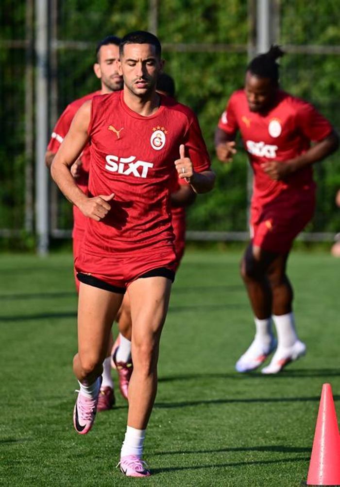 Hakim Ziyechten Fenerbahçeye gönderme: Biz daha büyük bir kulübüz