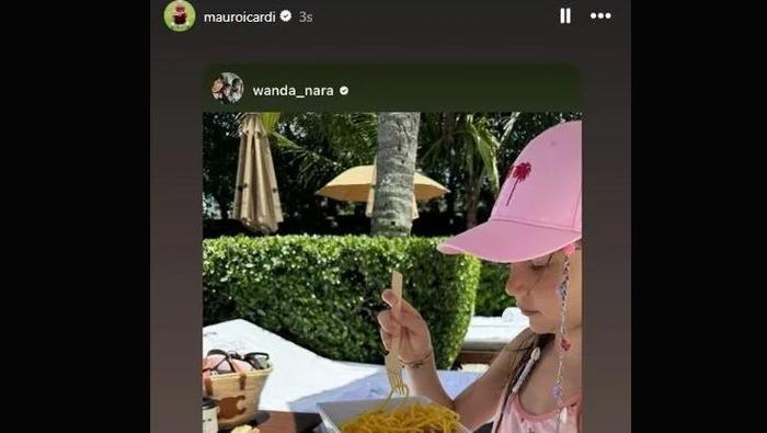 ÖNCE ÇOCUKLARINI PAYLAŞTI